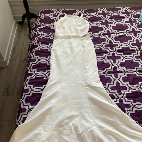 Chi Chi Bridal Petite Dress NWT - Picture 6 of 9